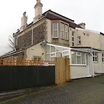 Homely And Well Appointed Priory Apartment By Cliftonvalley Apartments